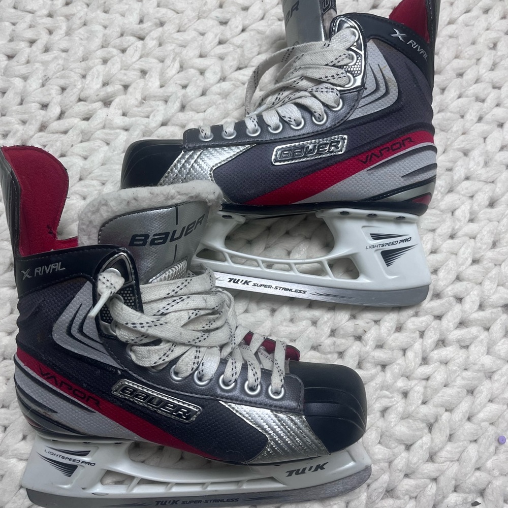 Bauer Vapor X-Rival Skates with Red and Silver Accents